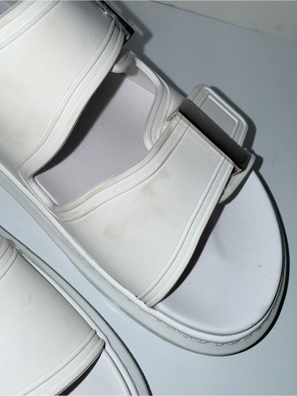 Alexander McQueen White Double-Strap Slide Sandals with Silver Buckles - Picture 3 of 6